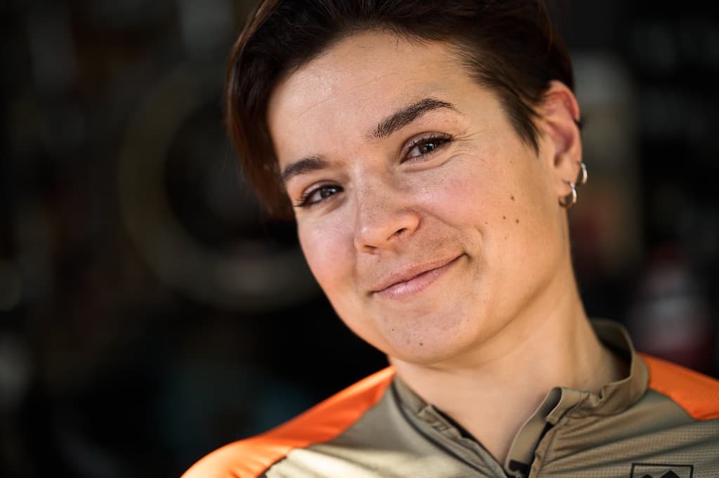 Тренер Олена